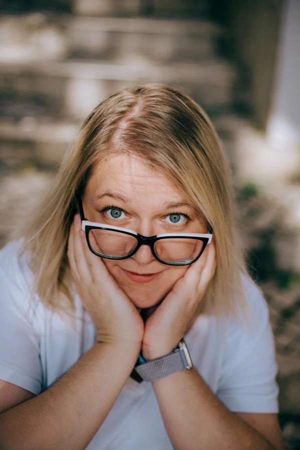 Julia Ti, founder of Aprena